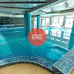 דירה Deluxe In Belvedere With Terrace *
