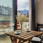 Deluxe In Belvedere With Terrace * בנסקו