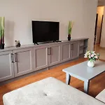 Deluxe In Belvedere With Terrace * בנסקו